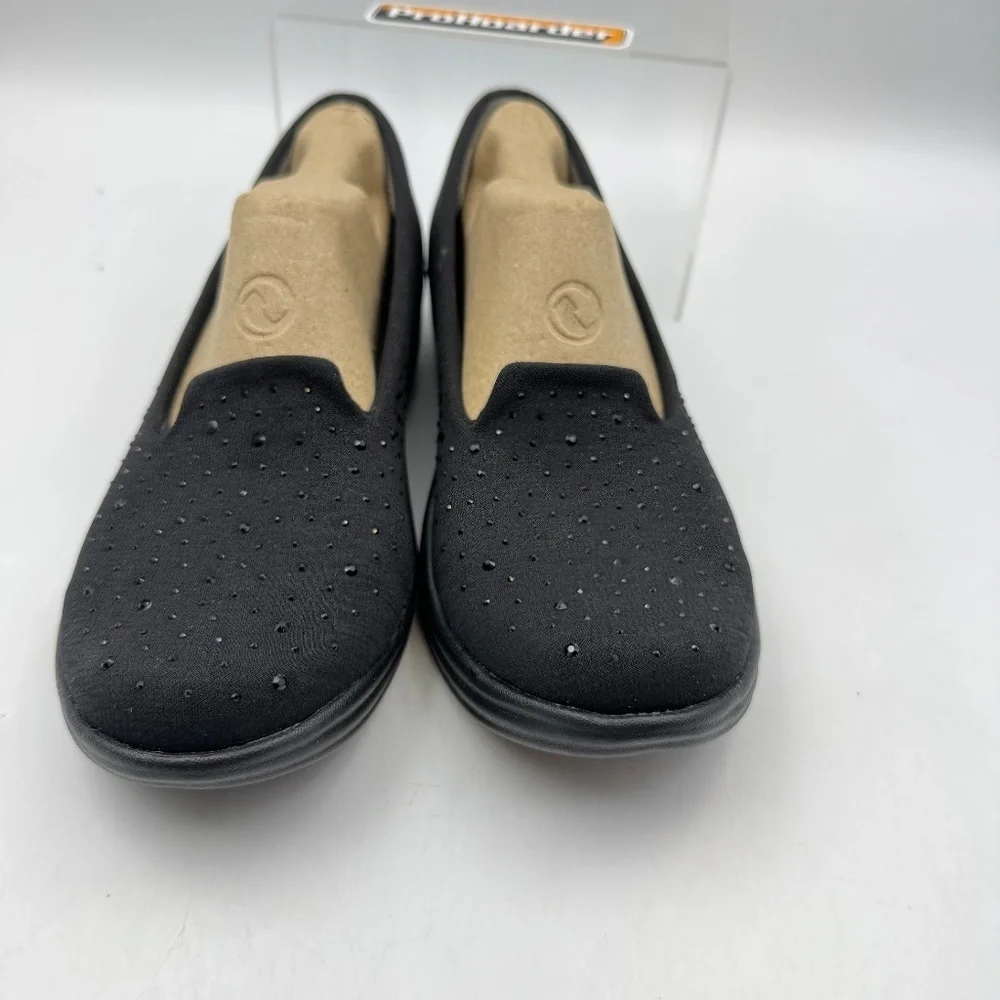 NEW Bzees Poppyseed Flay US Size 9.5